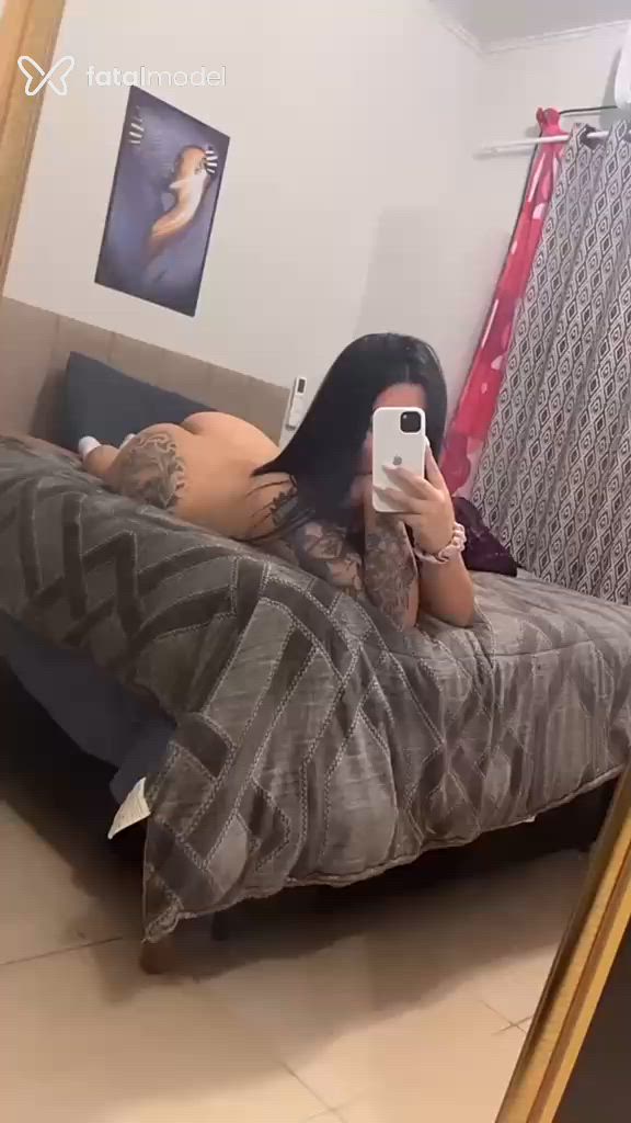 Acompanhante mulher com cabelo castanho de olhos mel - Alice