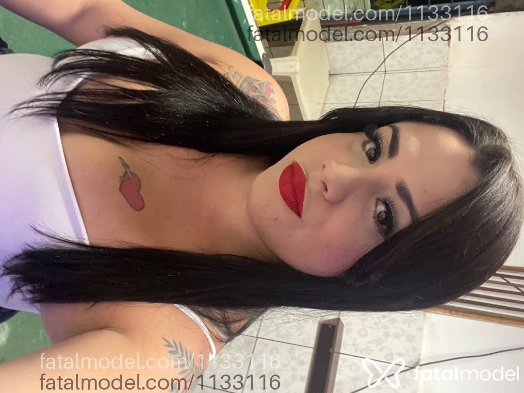 Acompanhante mulher trans morena (o) de olhos pretos em Itapeva Acompanhante mulher trans morena (o) de olhos pretos em Itapeva - Luuh Carvalho