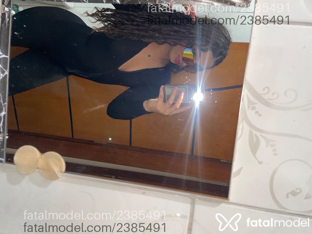 Acompanhante mulher trans com cabelo castanho de olhos castanhos em Peixoto de Azevedo Acompanhante mulher trans com cabelo castanho de olhos castanhos em Peixoto de Azevedo - Gaby Urachi