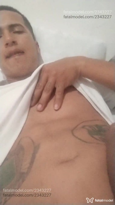 Acompanhante homem morena (o) de olhos castanhos em Maringá Acompanhante homem morena (o) de olhos castanhos em Maringá - Carlos