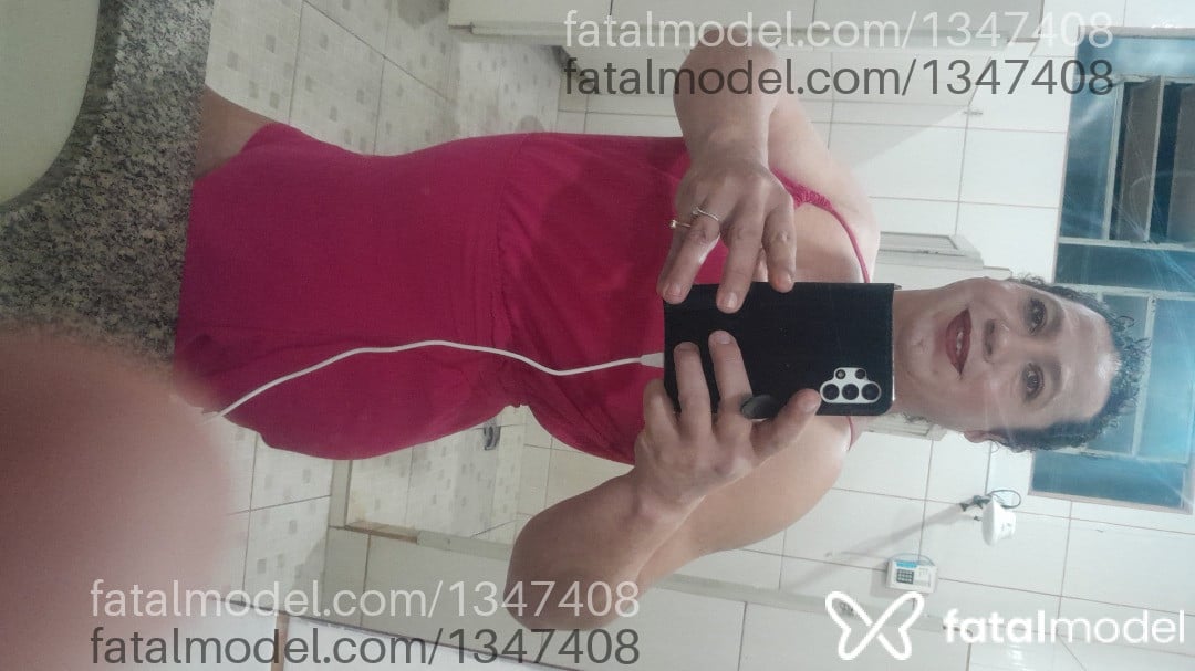 Acompanhante homem trans com cabelo castanho de olhos castanhos em Arapoti - Cristal