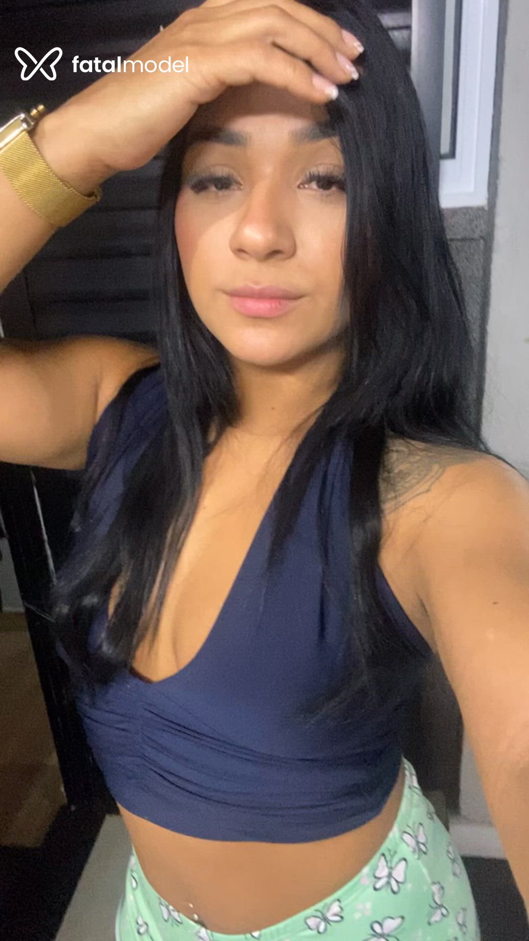 Acompanhante mulher morena (o) de olhos pretos - Jennifer
