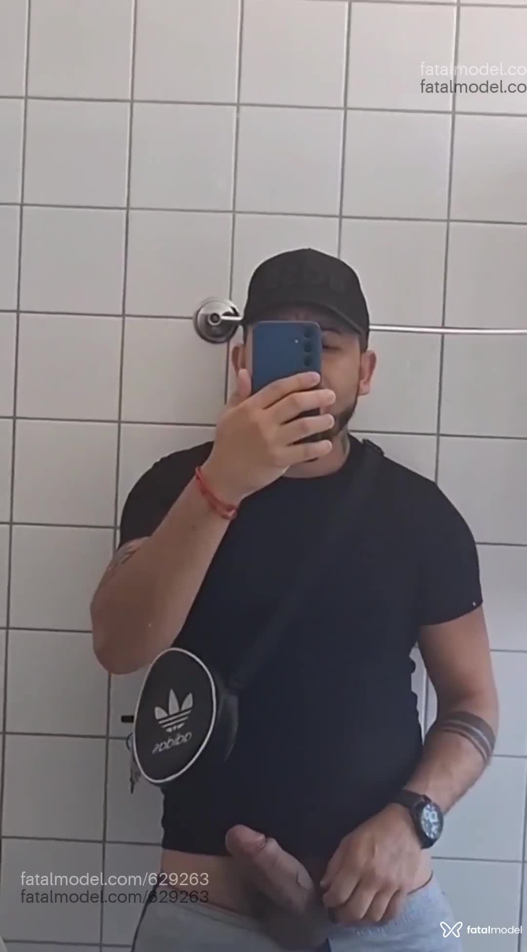 Acompanhante homem com cabelo castanho de olhos castanhos em Guarapuava - Valcter leal