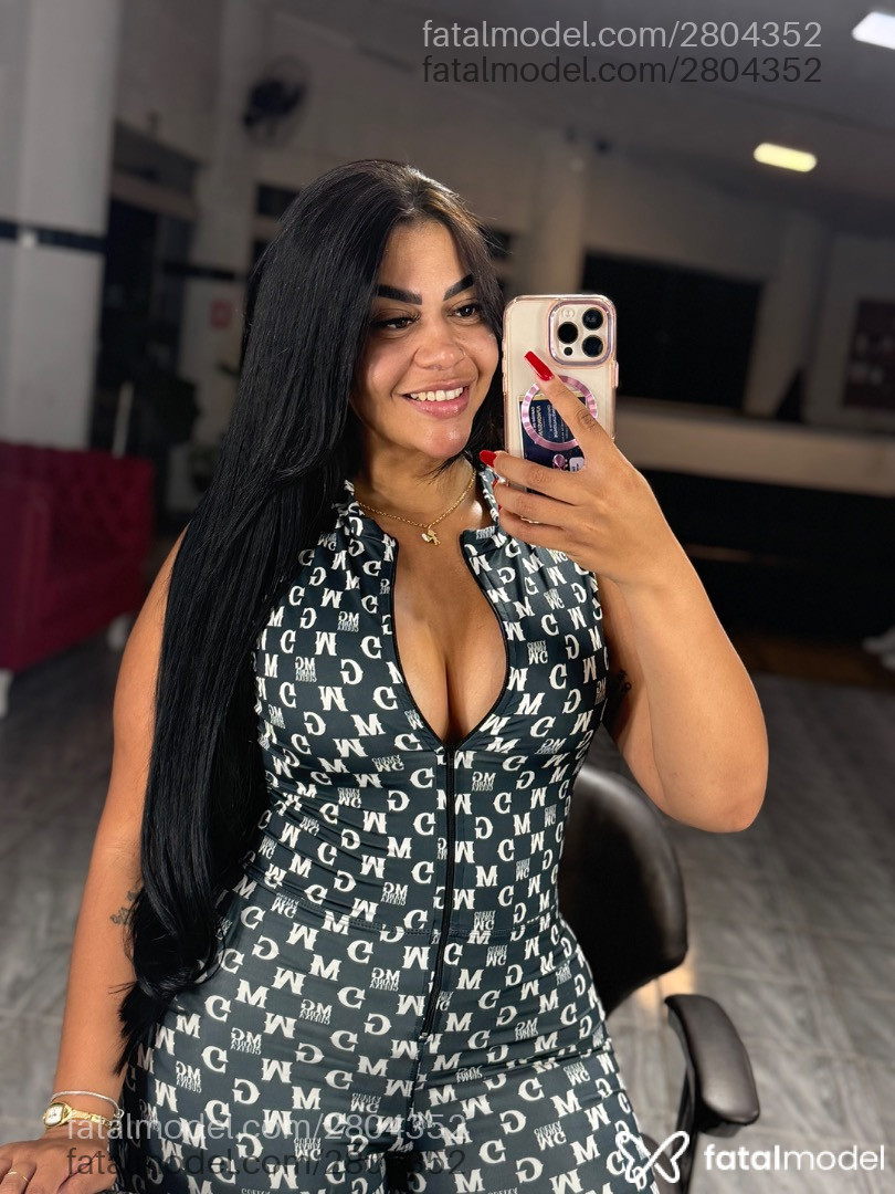 Acompanhante mulher morena (o) de olhos mel em Parauapebas - Paola