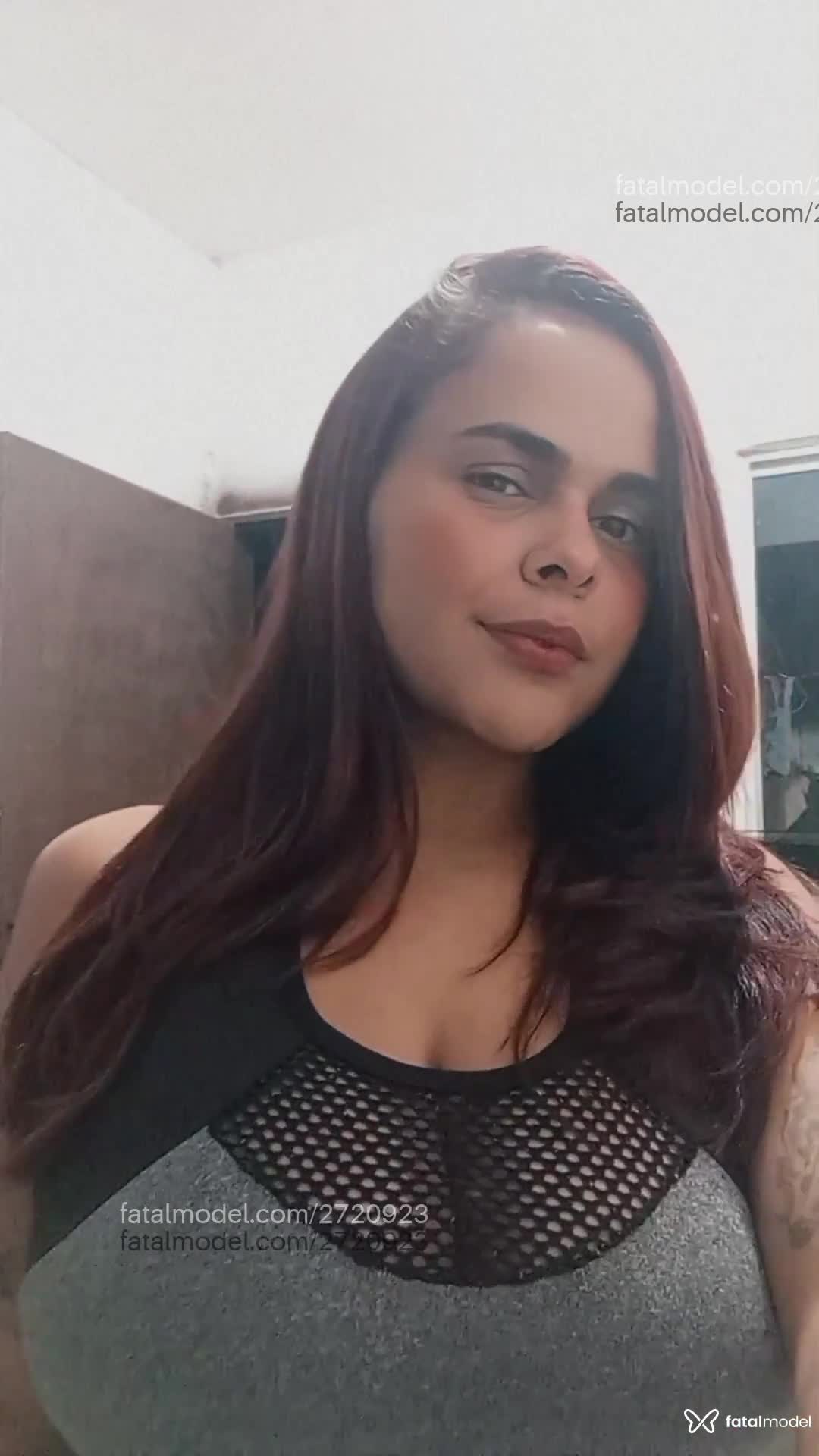 Acompanhante mulher ruiva (o) de olhos castanhos em Virtual - Babyh Fontenelle