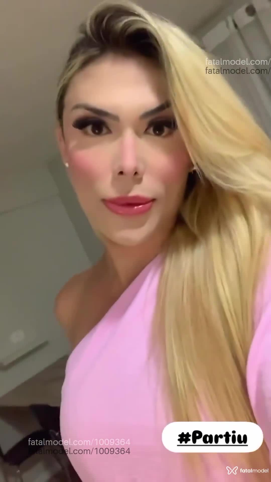 Acompanhante travesti loira (o) de olhos castanhos em Belo Horizonte - Lorena Di Castro