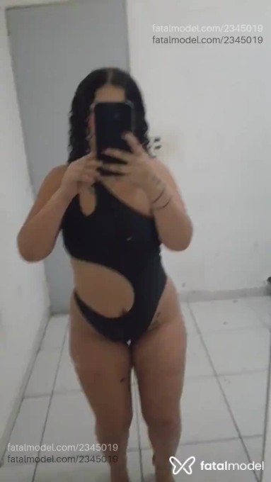 Acompanhante mulher com cabelo castanho de olhos castanhos - Pietra Acompanhante mulher com cabelo castanho de olhos castanhos - Pietra