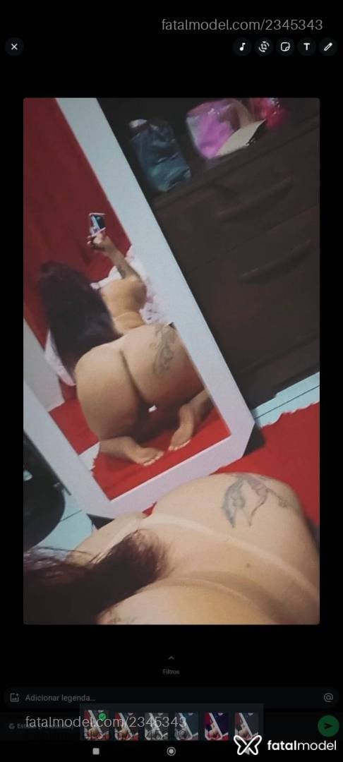 Acompanhante mulher ruiva (o) de olhos pretos - Sophia Mello