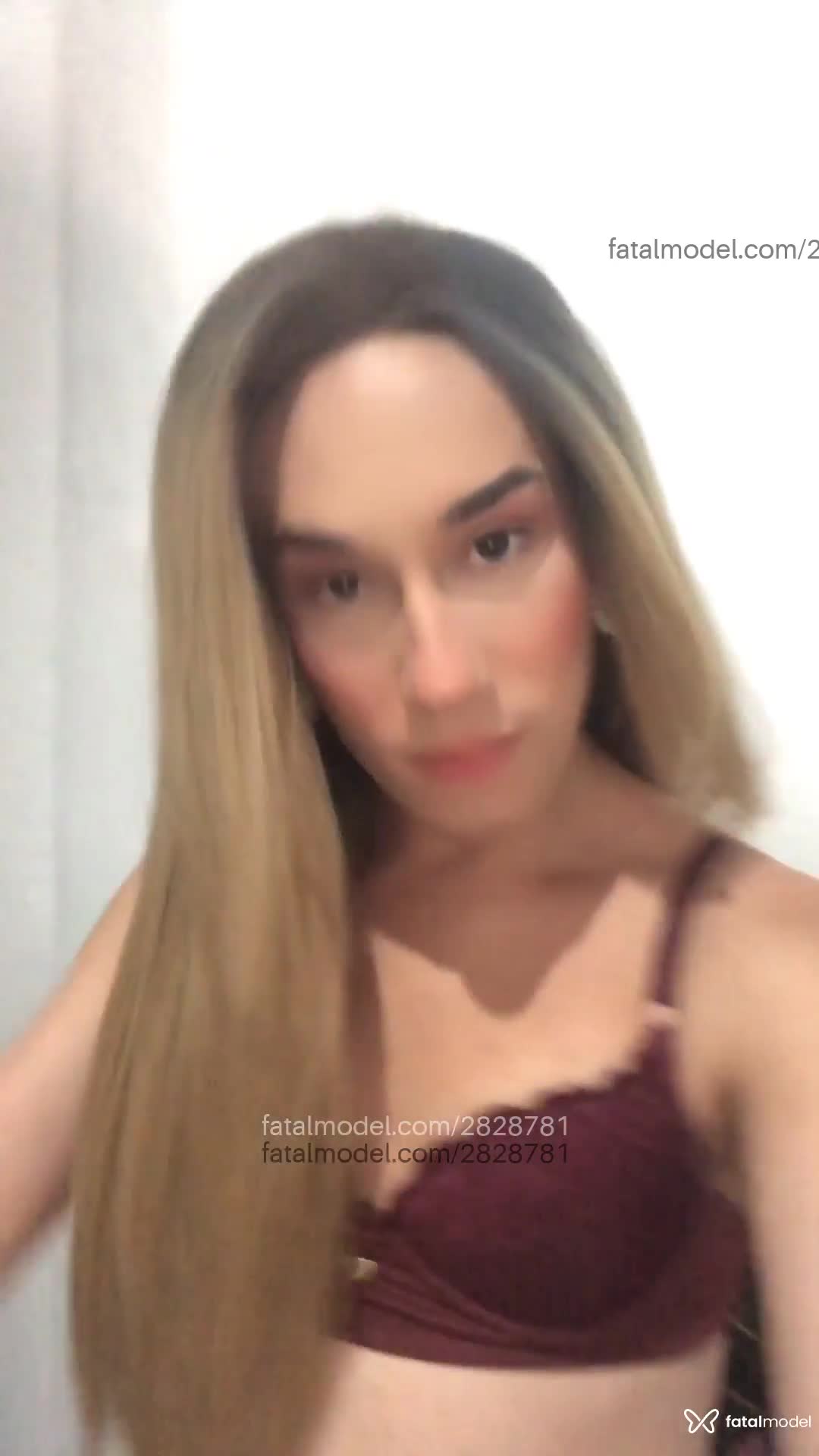 Acompanhante mulher trans com cabelo castanho de olhos castanhos em João Pessoa - Biatriz Aguiar