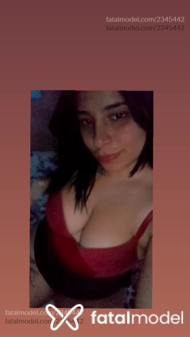 Acompanhante mulher com cabelo castanho de olhos castanhos em Virtual - Ana Perez