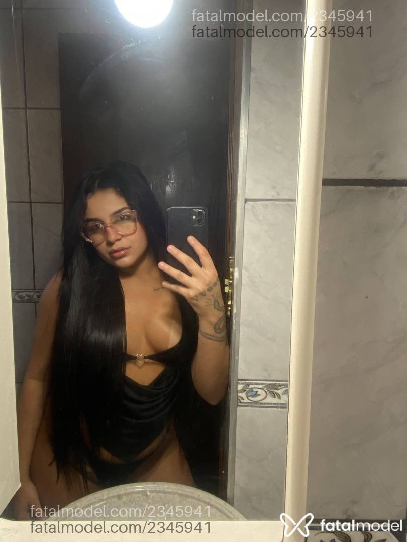 Acompanhante mulher morena (o) de olhos castanhos em São Lourenço - Hanna
