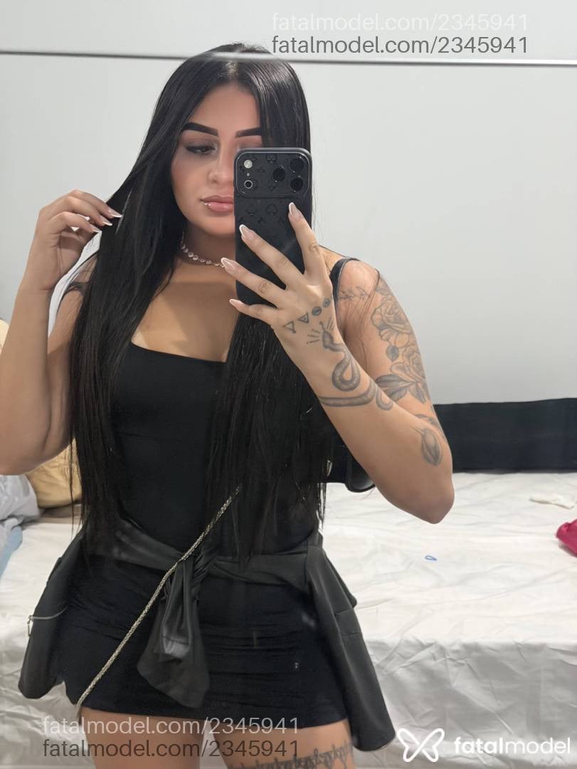 Acompanhante mulher morena (o) de olhos castanhos - Hanna