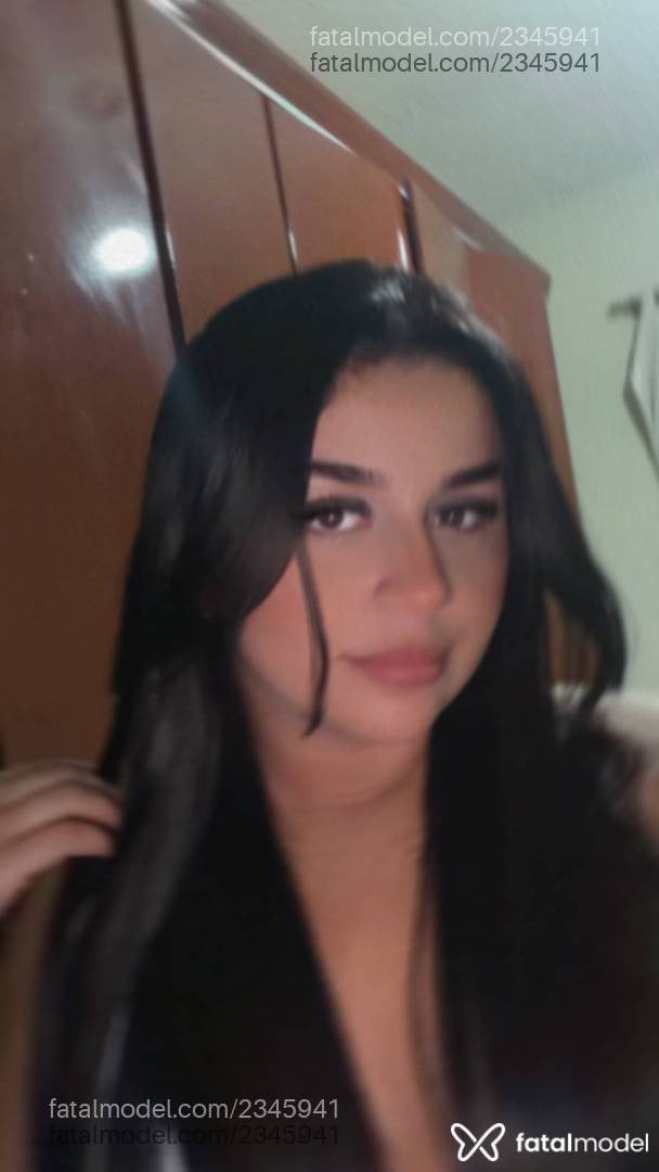 Acompanhante mulher morena (o) de olhos castanhos - Hanna