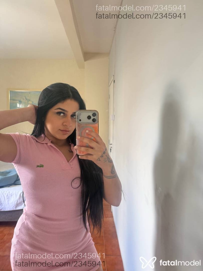 Acompanhante mulher morena (o) de olhos castanhos - Hanna