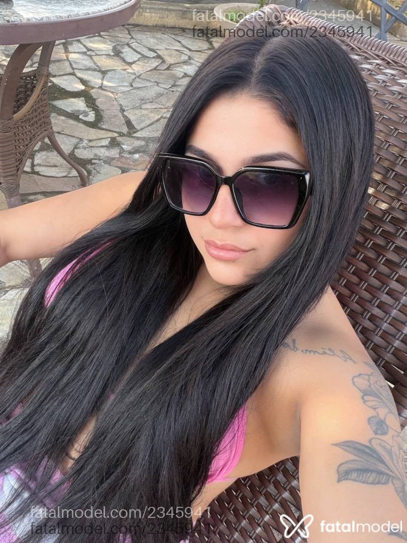 Acompanhante mulher morena (o) de olhos castanhos - Hanna