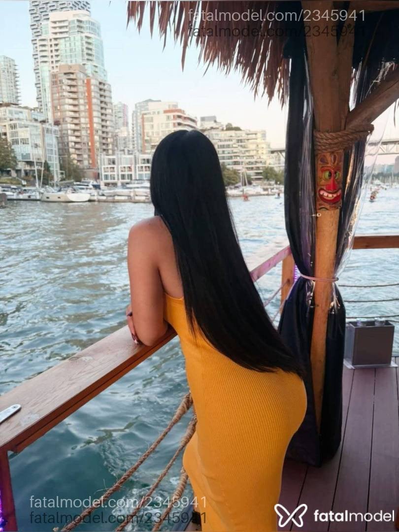 Acompanhante mulher morena (o) de olhos castanhos - Hanna
