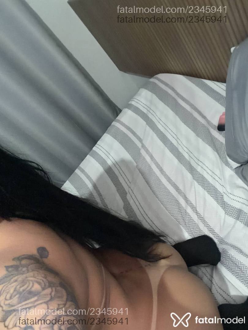 Acompanhante mulher morena (o) de olhos castanhos - Hanna