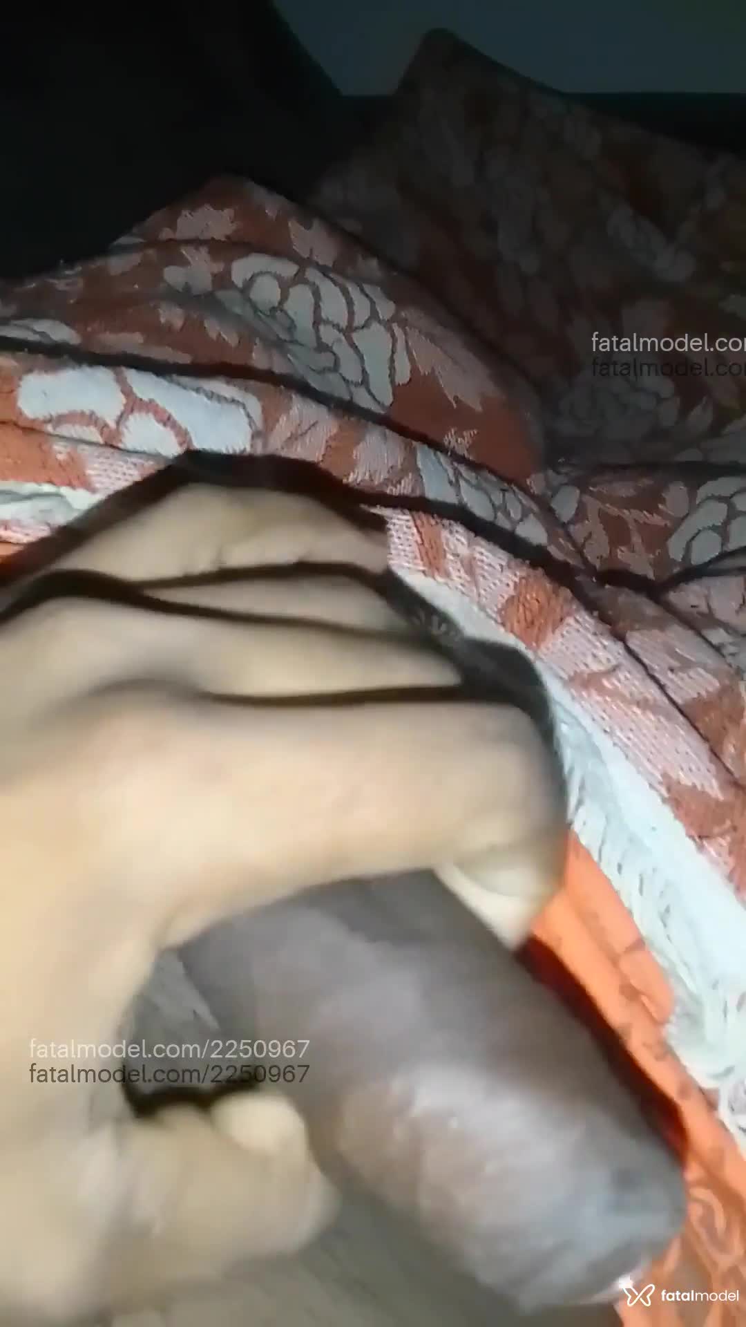 Acompanhante homem morena (o) de olhos castanhos em Manhuaçu - Nem