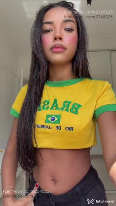 Acompanhante mulher morena (o) de olhos castanhos em Rio de Janeiro - Angel