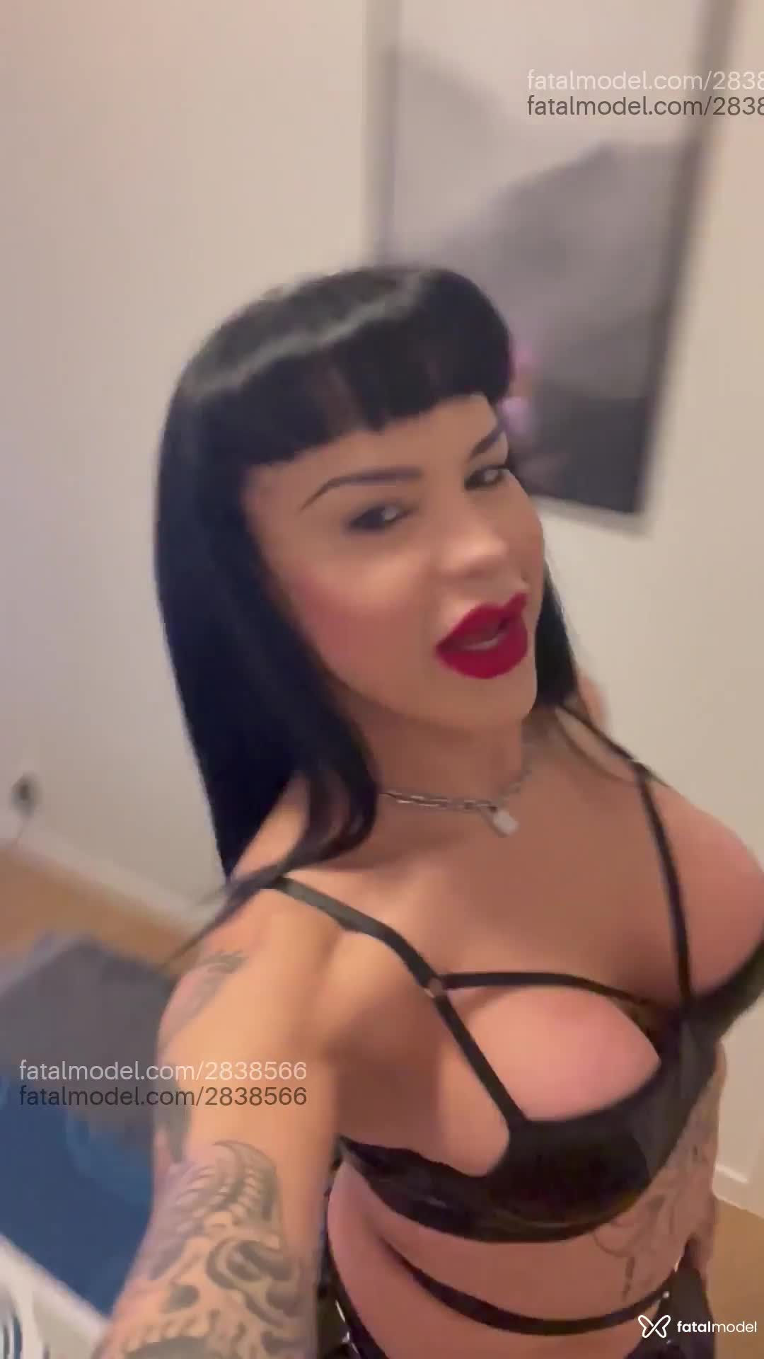 Acompanhante mulher trans morena (o) de olhos verdes em Belém - Diana Marini