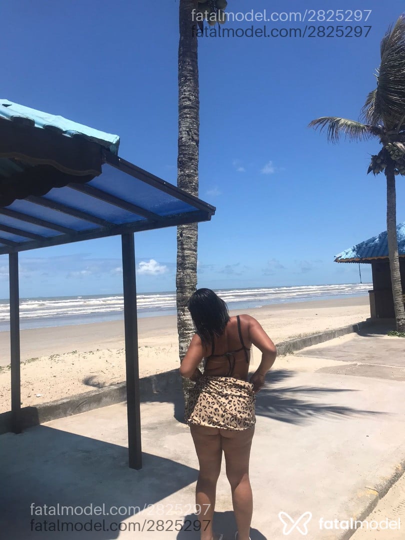 Acompanhante mulher morena (o) de olhos castanhos em Petrópolis - Morena