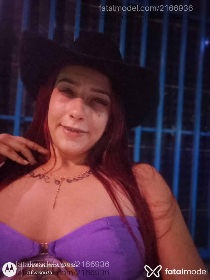 Acompanhante mulher ruiva (o) de olhos castanhos em Goiânia - Larissa
