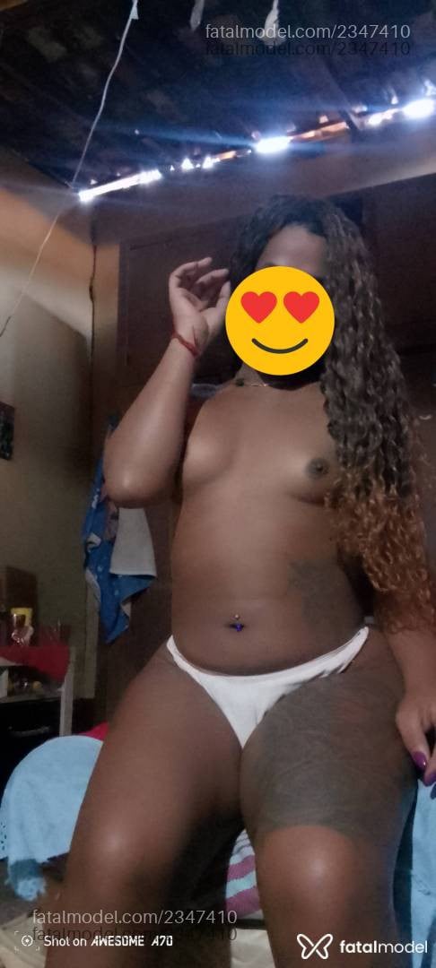 Acompanhante mulher trans morena (o) de olhos pretos - Brenda Campos