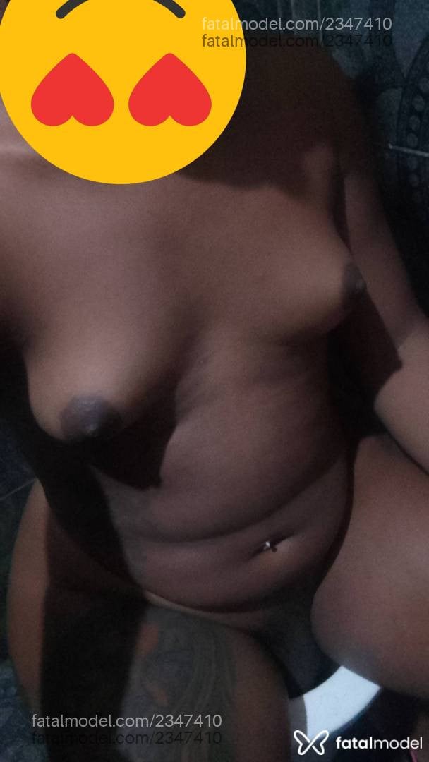 Acompanhante mulher trans morena (o) de olhos pretos - Brenda Campos