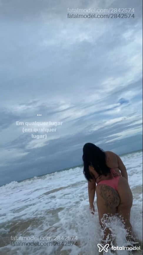 Acompanhante não-binário morena (o) de olhos castanhos em Fortaleza - Anna Laryssa