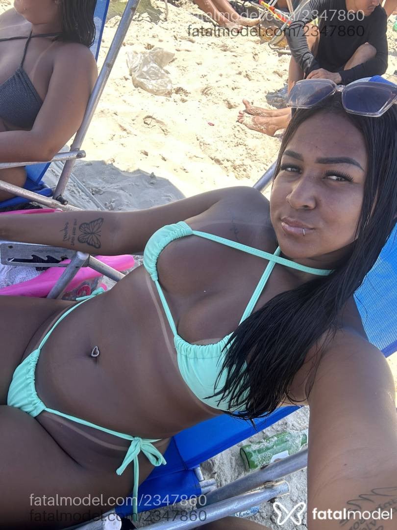 Acompanhante mulher morena (o) de olhos castanhos - Rebecca Castro