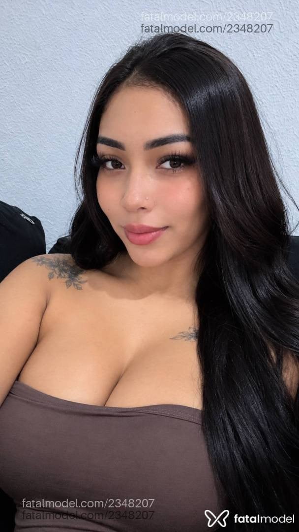 Acompanhante mulher morena (o) de olhos castanhos - Ana Clara