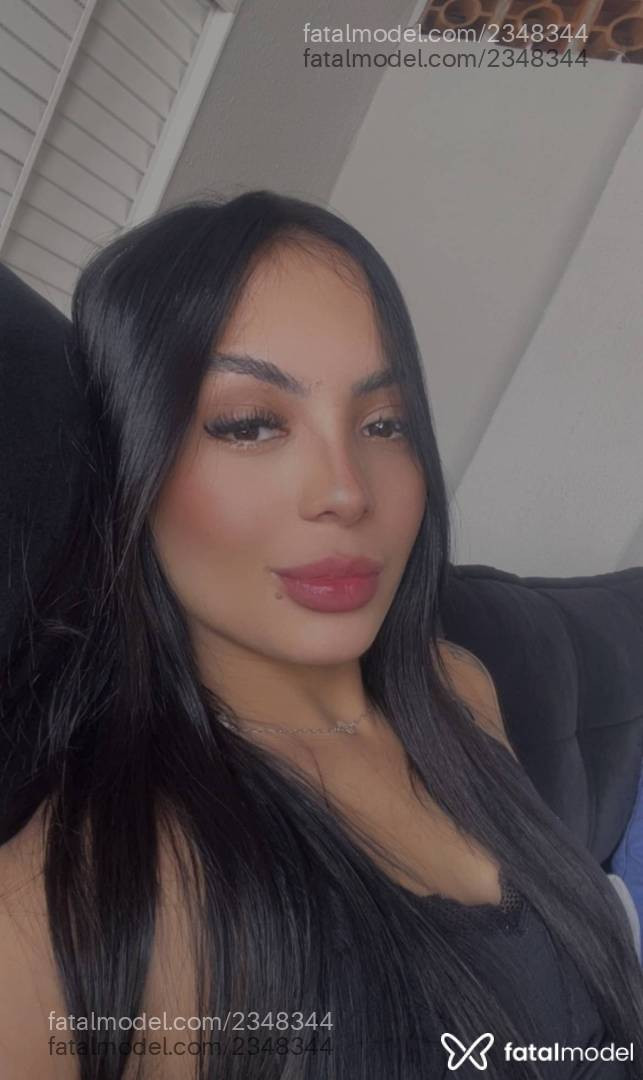 Acompanhante mulher com cabelo castanho de olhos castanhos - Eduarda