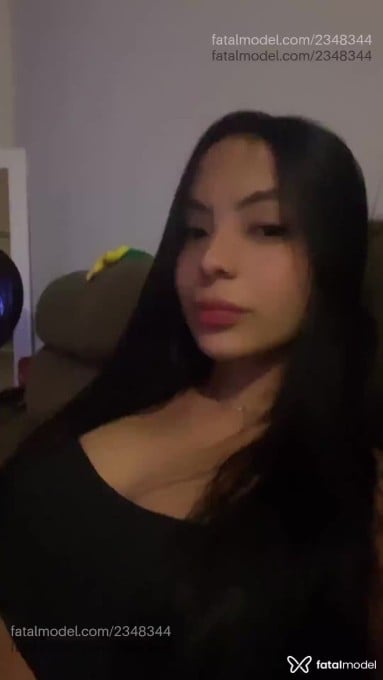 Acompanhante mulher com cabelo castanho de olhos castanhos - Eduarda
