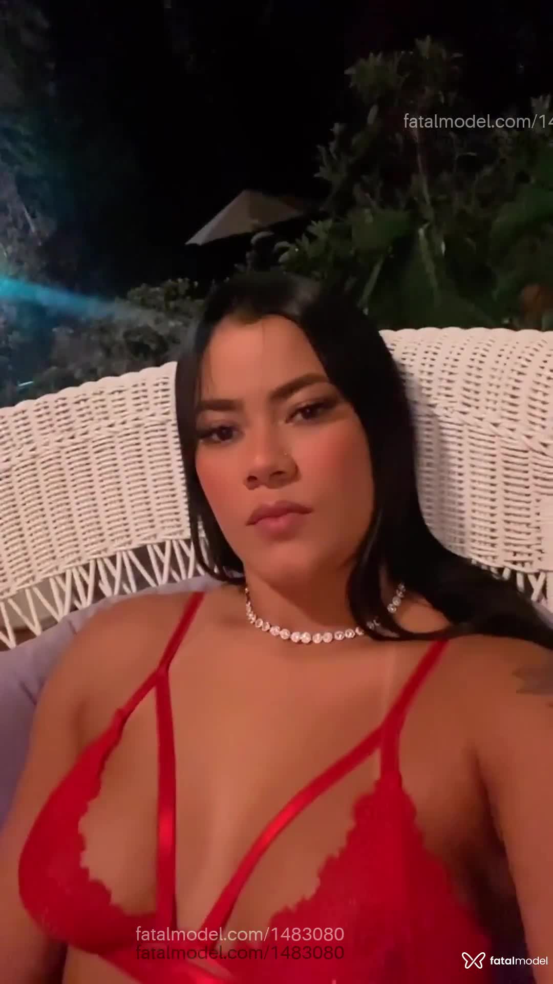 Acompanhante mulher com cabelo castanho de olhos castanhos - Bruninha