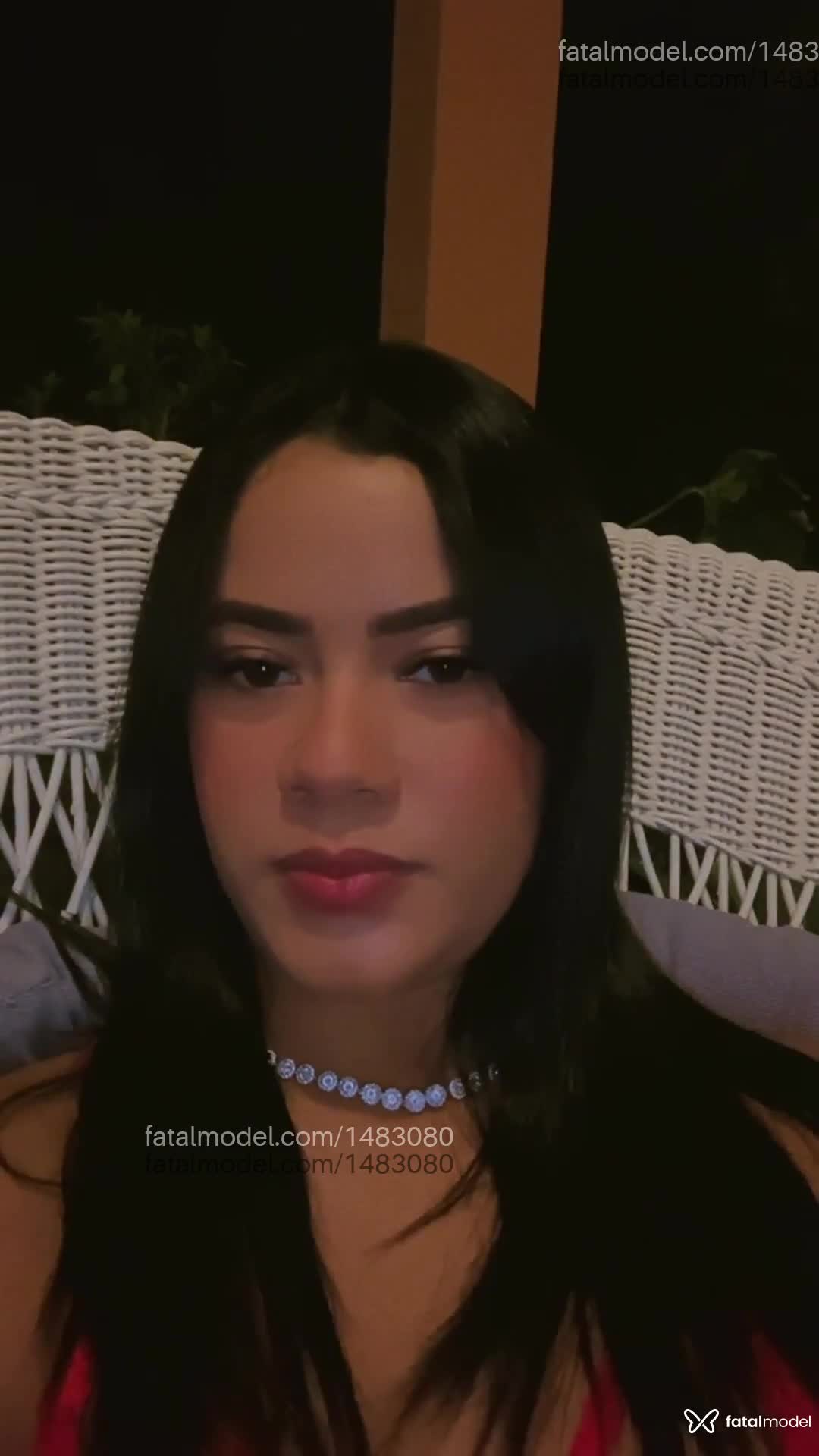 Acompanhante mulher com cabelo castanho de olhos castanhos - Bruninha
