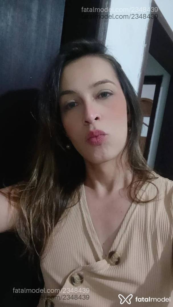 Acompanhante mulher trans loira (o) de olhos verdes - Madalena
