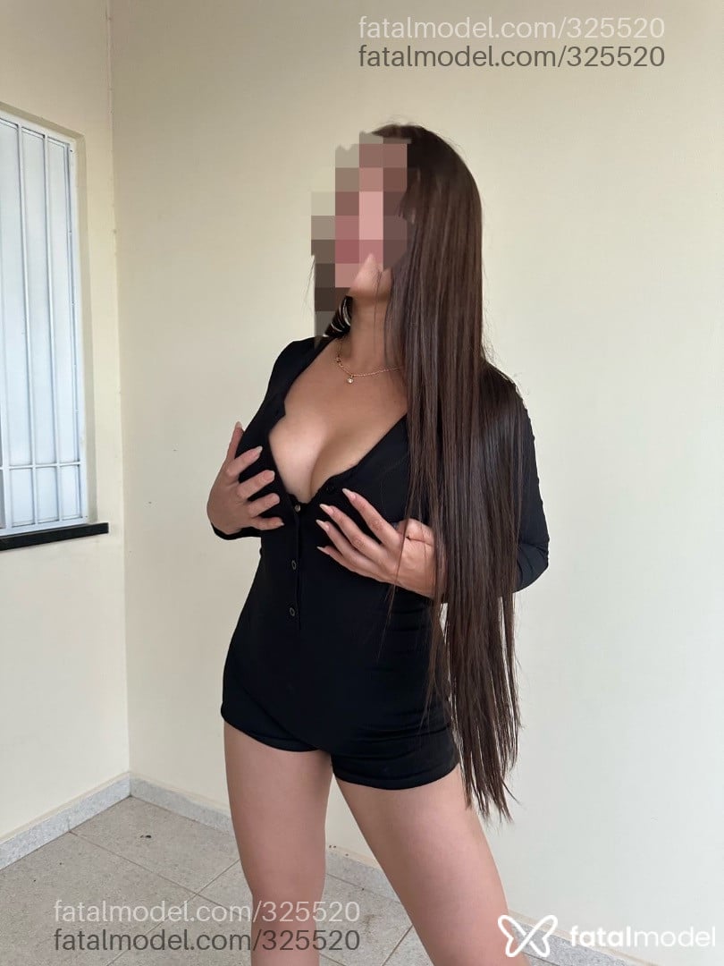 Acompanhante mulher com cabelo castanho de olhos castanhos - Fernanda