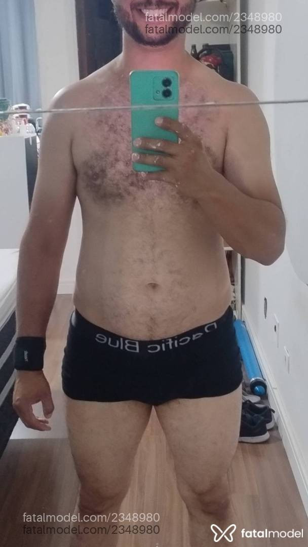 Acompanhante homem morena (o) de olhos castanhos em Curitiba - Carlos
