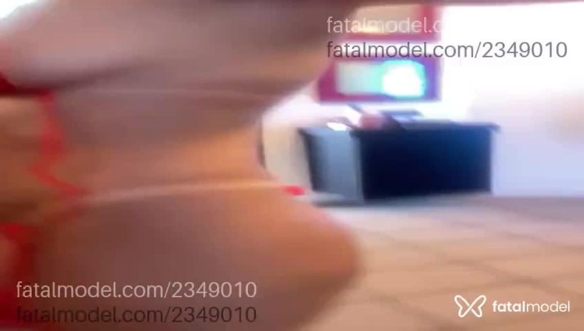 Acompanhante mulher com cabelo castanho de olhos castanhos - Elena Farias Acompanhante mulher com cabelo castanho de olhos castanhos - Elena Farias