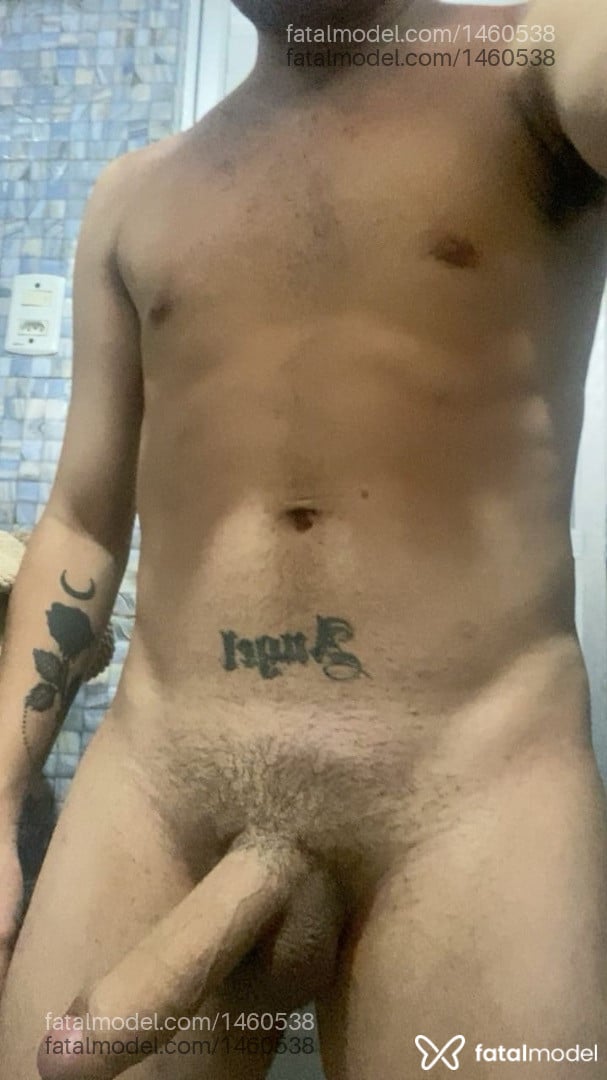 Acompanhante homem morena (o) de olhos verdes - Lohan Acompanhante homem morena (o) de olhos verdes - Lohan