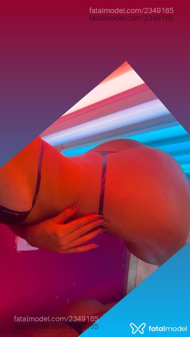 Acompanhante mulher com cabelo castanho de olhos mel - Nicoly