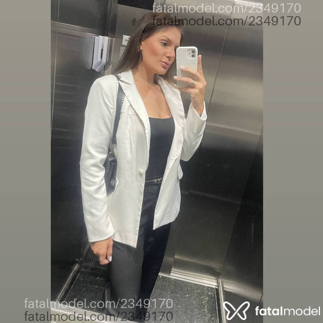 Acompanhante mulher com cabelo castanho de olhos verdes em Rondonópolis - Erika Duarte