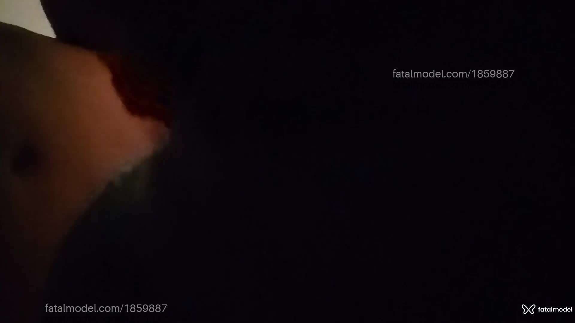 Acompanhante homem morena (o) de olhos castanhos - Araújo Acompanhante homem morena (o) de olhos castanhos - Araújo