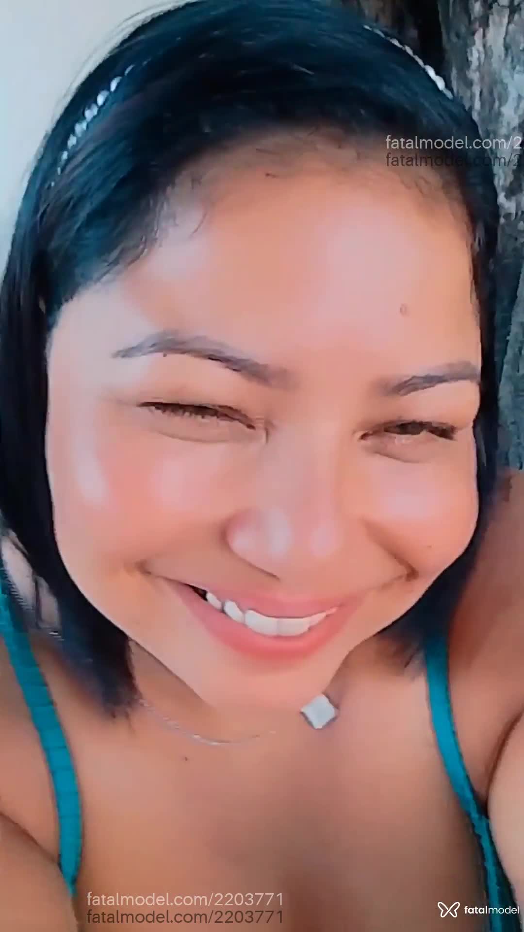 Acompanhante mulher morena (o) de olhos mel em Arinos Acompanhante mulher morena (o) de olhos mel em Arinos - Kellybonde