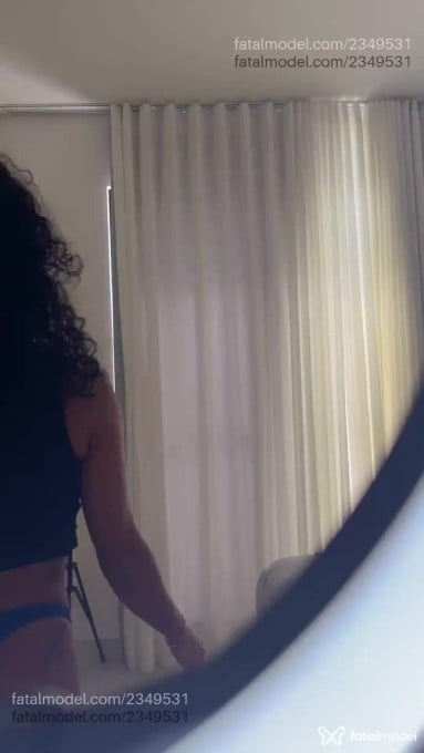Acompanhante mulher com cabelo castanho de olhos pretos em Belo Horizonte - Débora Carvalho