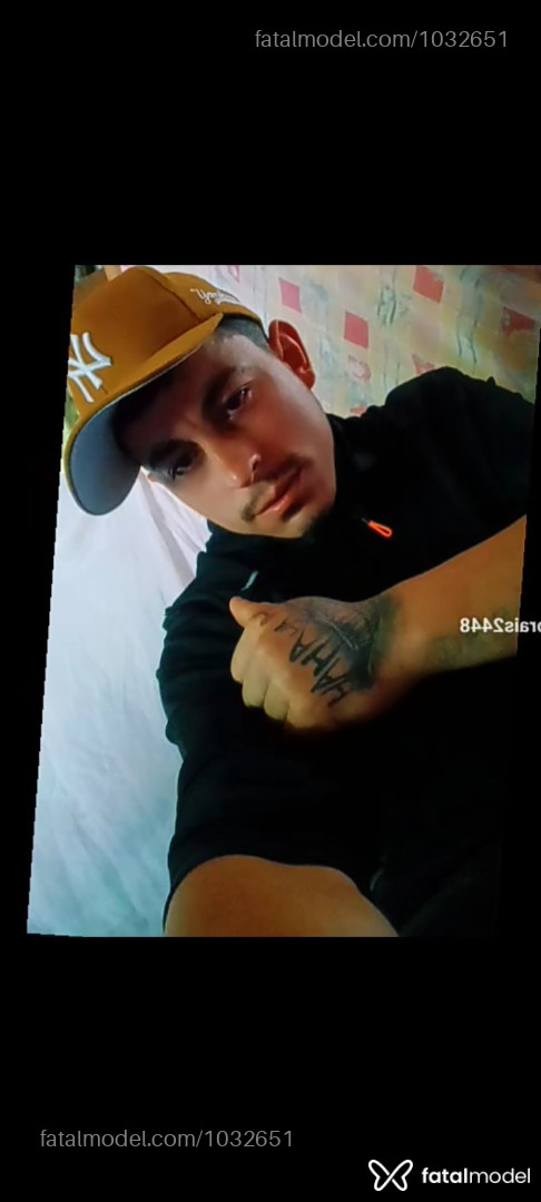 Acompanhante homem com cabelo castanho de olhos castanhos em Virtual Acompanhante homem com cabelo castanho de olhos castanhos em Virtual - Ezequiel Silva