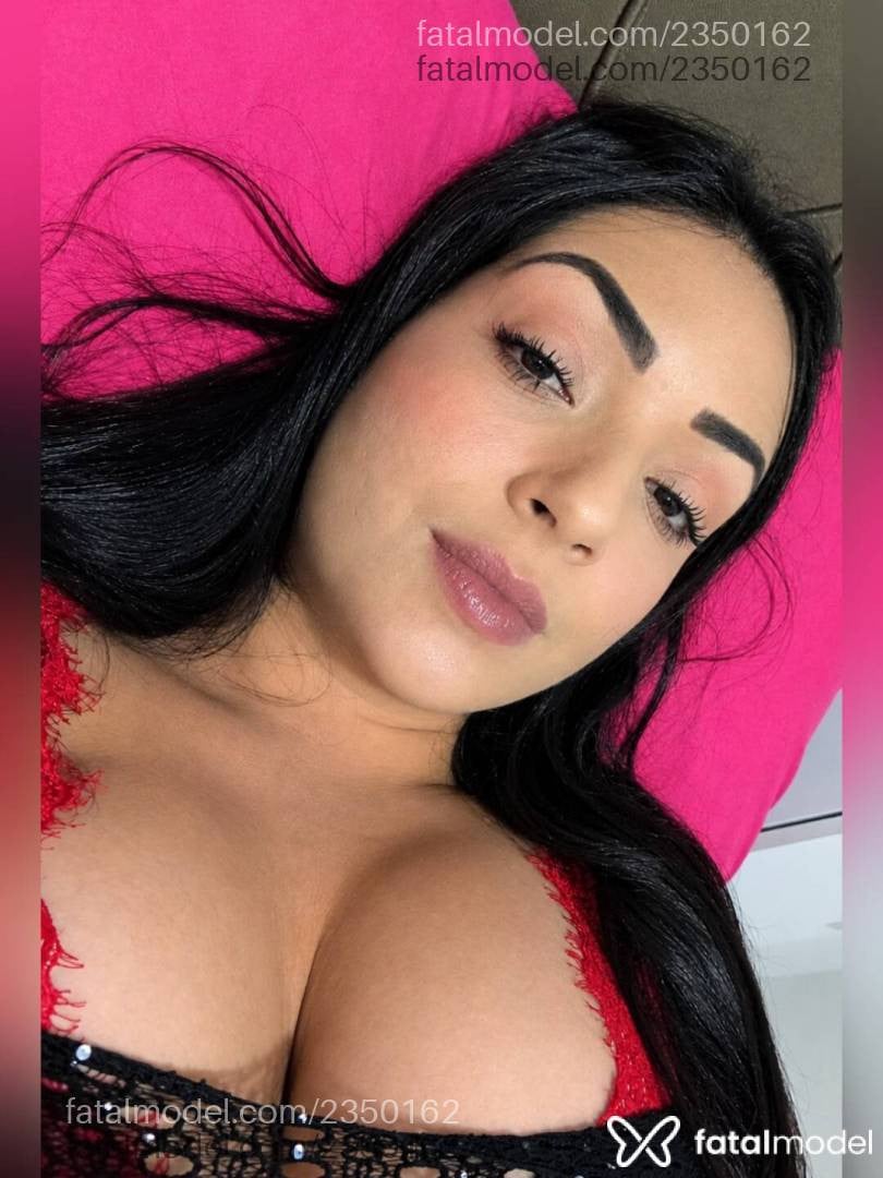 Acompanhante mulher morena (o) de olhos mel - Paloma