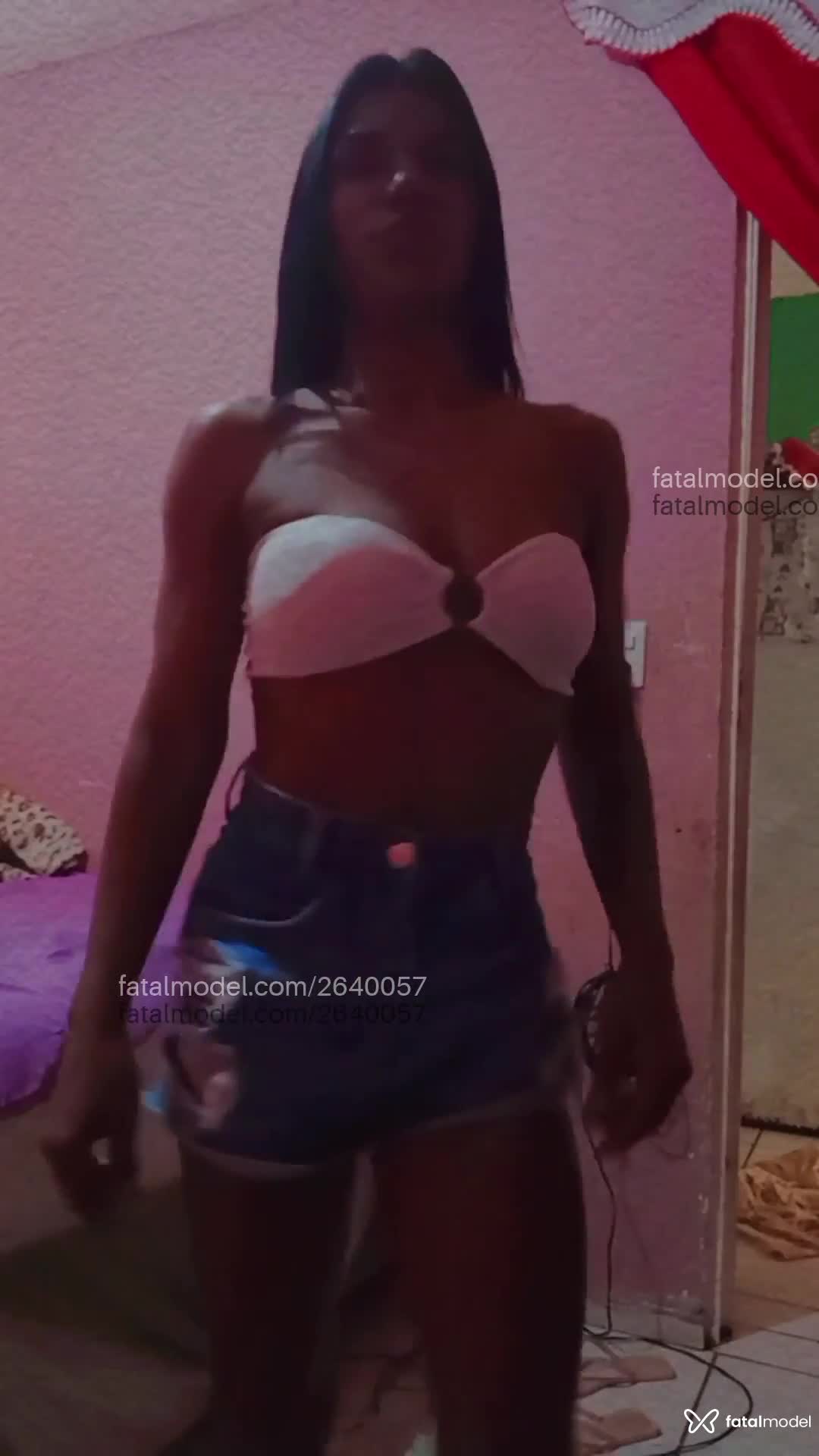 Acompanhante mulher morena (o) de olhos pretos em Porto Velho - Morena
