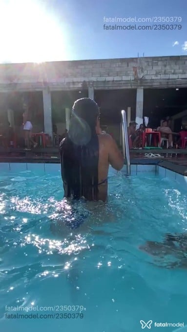 Acompanhante mulher com cabelo castanho de olhos mel em Juiz de Fora - Flor Lis