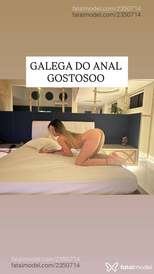 Acompanhante mulher loira (o) de olhos castanhos - Giovanna